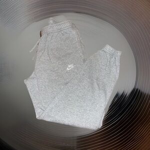 NIKE Essential Fleece Grey Comforter Sweatpants Drawstring Elastic Cuffs Unisex